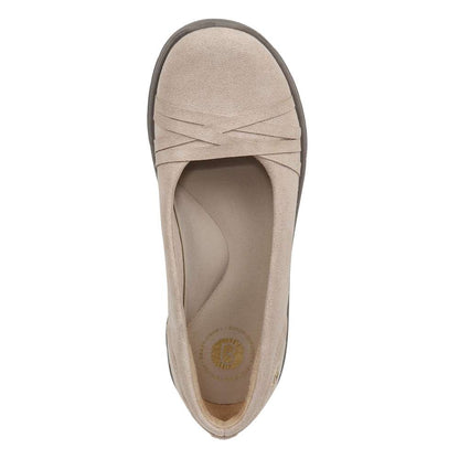 Goody Slip-On - Barely Beige