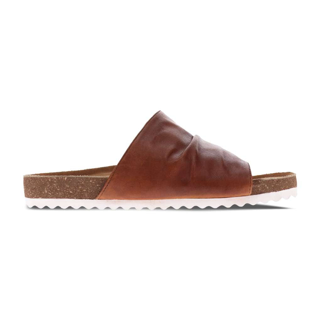 Blake Slide Sandal - Tan