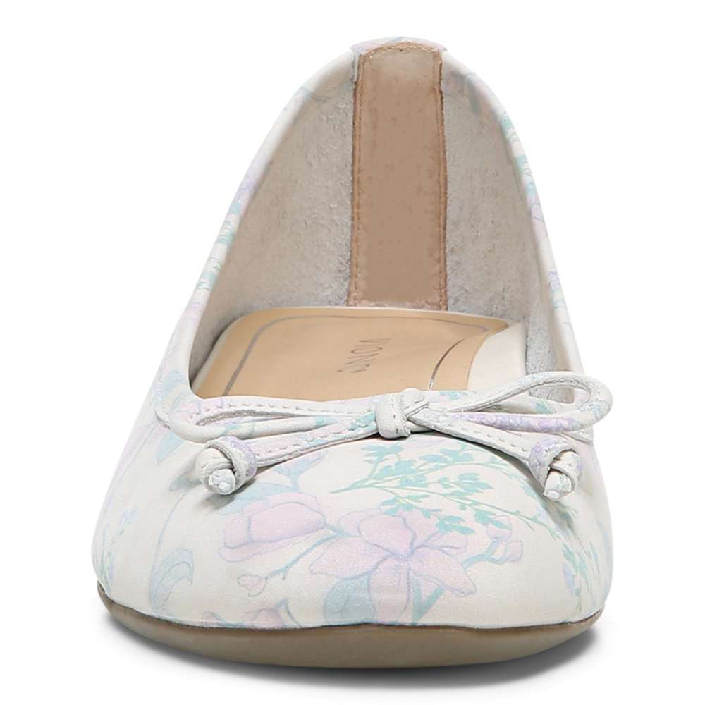 Callisto Floral Flat - Cream Botanical