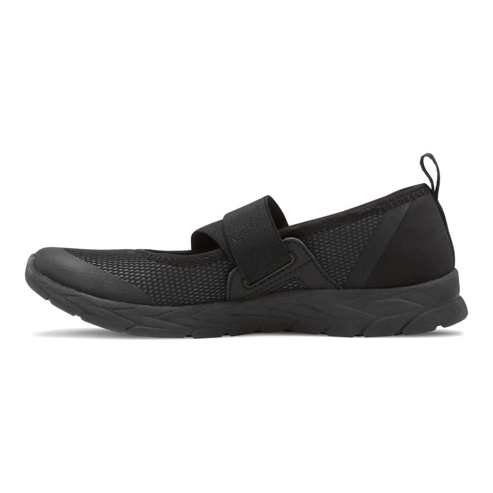 Pace Slip-On Sneaker - Black